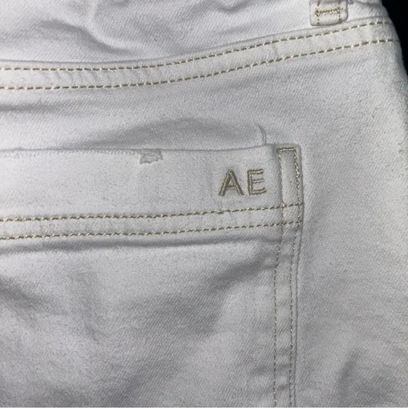 American Eagle Womens Shorts Size 6 White  Easy Shortie Stretch Denim AE - Picture 7 of 7